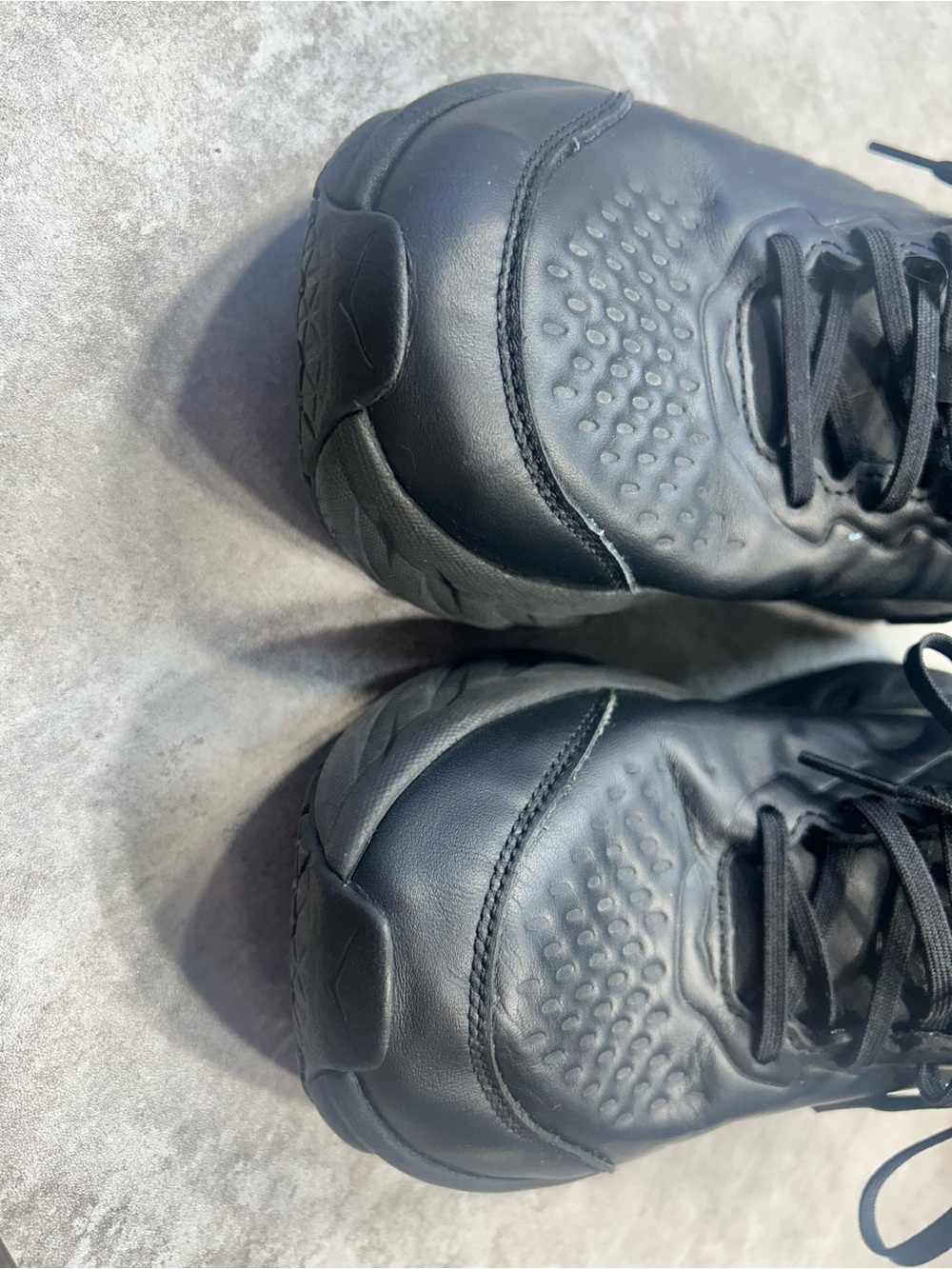 Hoka One One Bondi Women’s Size 11 All-Black Cushioned Walking Sneakers - Picture 4 of 13